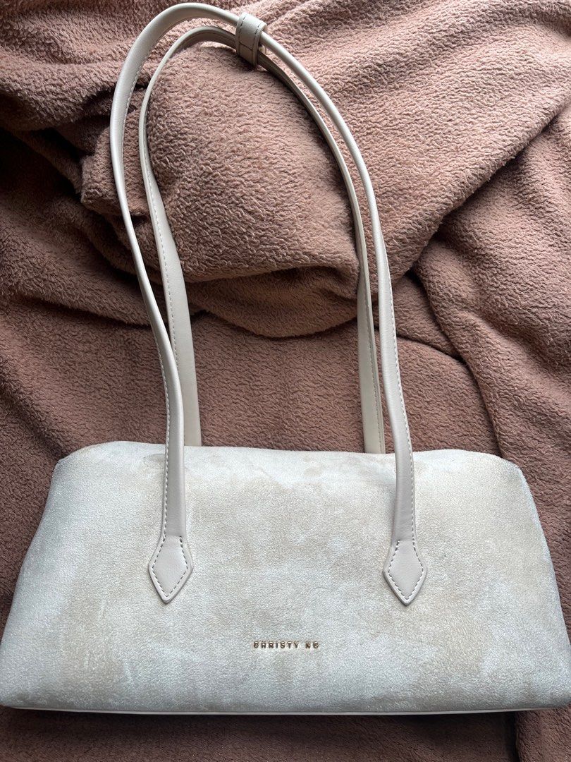 Christy Ng Edith Shoulder Bag (Category: Shoulder Bags) located in Manila. Submitted by livestone-e55f (Listing ID 1470197259, Image 2). Description: Bibilhin mo ba or itatapon ko to? jk RFS: I wanna get rid of this, I don’t use this anymore:).