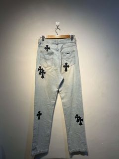 (Category: ) located in . Submitted by kyntmiras_thrift (Listing ID 1470143617, Image 1). Description: .