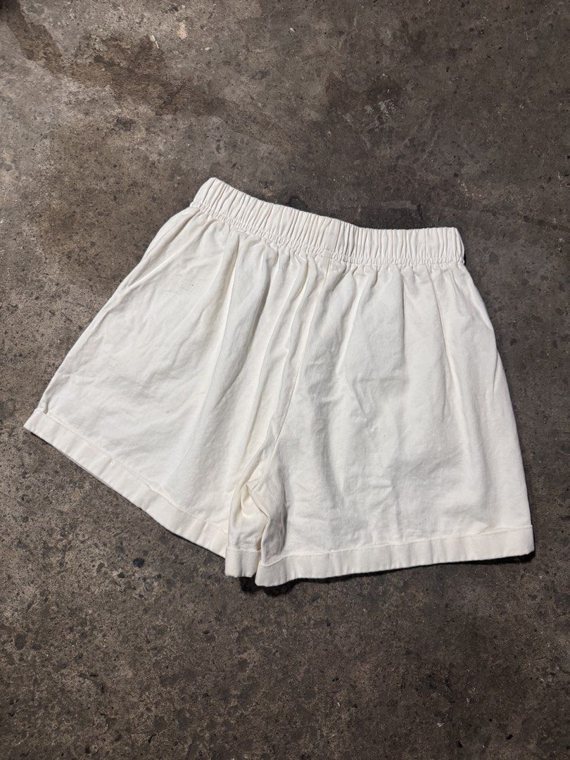 Chrome hearts Vibes short (Category: Shorts) located in Pasig City. Submitted by dripthrift1600 (Listing ID 1470320272, Image 2). Description: - Chrome Hearts vibes short - Good condition - Issue: None - Sizes: S - Dimes: 26x15.