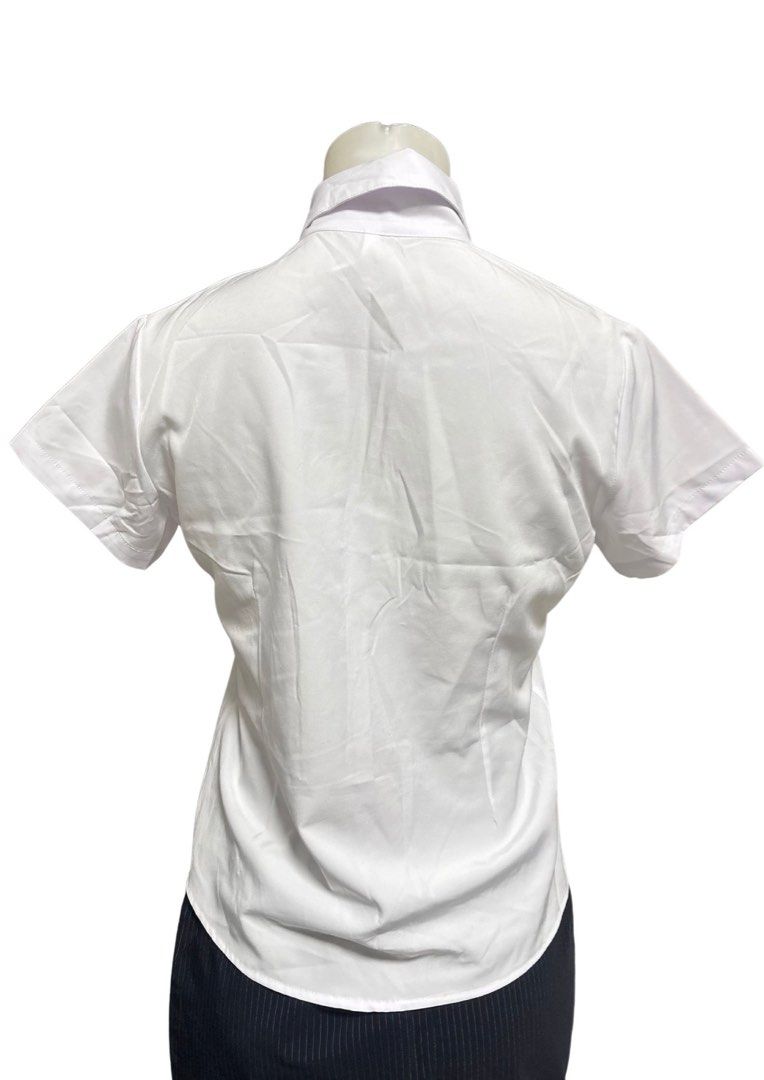 Classic White Short-Sleeve Blouse (Category: Shirts) located in Caloocan City. Submitted by shibowhii (Listing ID 1470233927, Image 2). Description: - Slim Fit - Used once only - runs small.