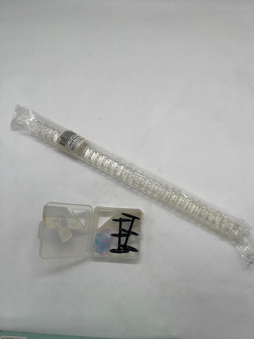 Clear Spiral Binding Coils and Small Black Binder Rings (Category: Craft Supplies & Tools) located in San Juan City. Submitted by transloucent12 (Listing ID 1470232427, Image 2). Description: .