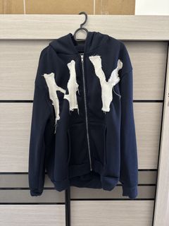 (Category: ) located in . Submitted by sam.wardrobe (Listing ID 1470170689, Image 1). Description: .