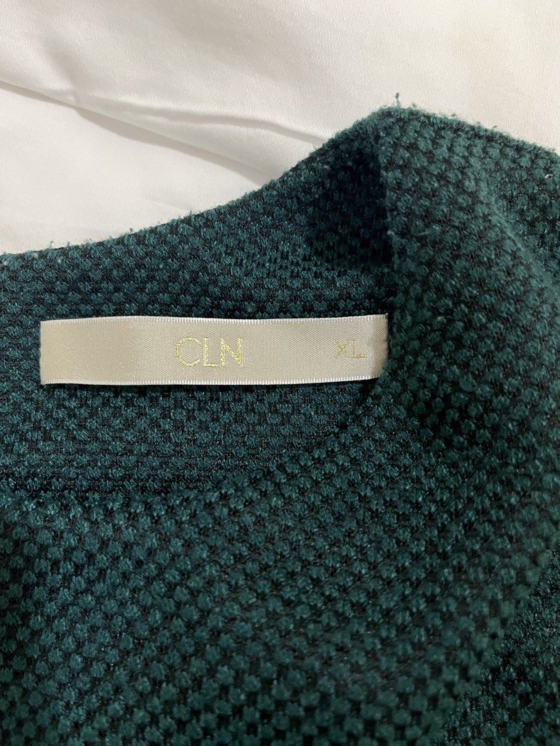 CLN Dark Green Blouse (Category: Blouses) located in Muntinlupa City. Submitted by jane226ph (Listing ID 1470135330, Image 2). Description: Original Textured waffle material Medium to Large Purchased in-store Sold as-is.