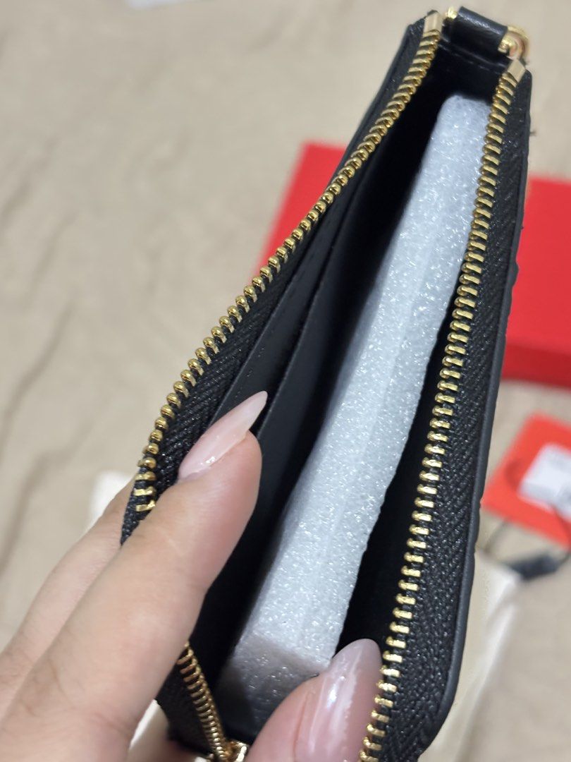 CLN Joie Black Card Holder Wallet (Category: Wallets & Card holders) located in Tarlac. Submitted by alxckretdump (Listing ID 1470292846, Image 3). Description: 📌 negotiatiable - Brand: CLN - Model: Joie - Condition: Brand new with store tags still attached - Inclusions: Original dust bag, red box and paper bag NO COD J&T ONLY .