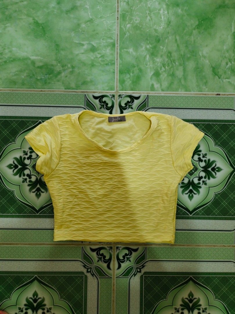 Clothes deserve a second chance, not your ex 🎀 (Category: Blouses) located in Manila. Submitted by zealtree_ed12ea (Listing ID 1470228527, Image 2). Description: DECLUTTERING MY STUFF! 🎀 hello ladies, i'm selling some of my personal preloved clothes. - quality items - used but not abused clothes 💋 - sure buyers only! - you can pay through gcash/bank transfer 📌NO EXCHANGE 📌NO RETURN 📌NO CANCELLATION 🎀limit your expectations 🎀color may vary