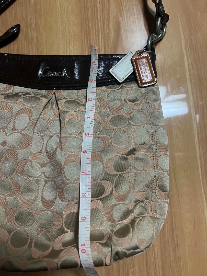 Coach Ashley Signature Hippie Bag (Category: Tote Bags) located in Manila. Submitted by senggggg. (Listing ID 1470265321, Image 3). Description: good condition working zip no hidden issue check details.