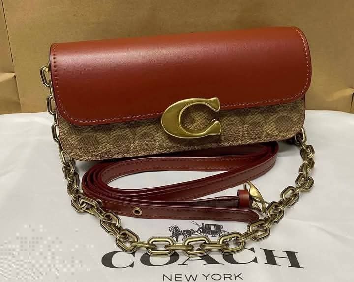 Coach Idol Small Crossbody (Category: Cross-body Bags) located in Quezon City. Submitted by bagsboutiqueph (Listing ID 1470143702, Image 3). Description: LAST PRICE POSTED. LIMITED STOCKS! BRANDNEW WITH INCLUSIONS. COLOR MAY SLIGHTLY VARY IN ACTUAL DUE TO LIGHTING AND CAMERA SETTING. OTHER PHOTOS WILL BE SEND DURING PURCHASE AND FOR SURE BUYERS ONLY. WHEN IN DOUBT, DO NOT ORDER. THANK YOU..