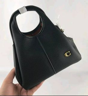 (Category: ) located in . Submitted by bagsboutiqueph (Listing ID 1470144593, Image 1). Description: .