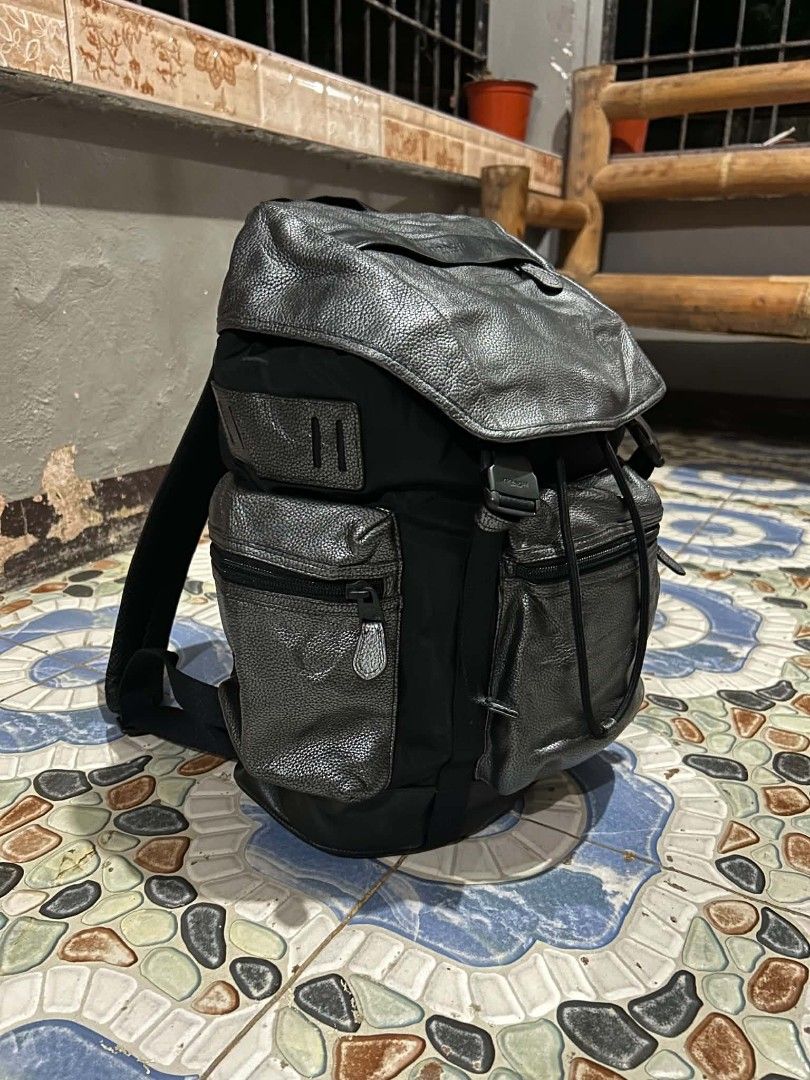 Coach Metallic Pebble Leather Backpack (Category: Backpacks) located in Balamban. Submitted by jah.mnky (Listing ID 1470164170, Image 2). Description: Coach Metallic Pebble Leather Backpack Good As New Condition No Issue 10/10 Color Rate Overall Condition 10/10.