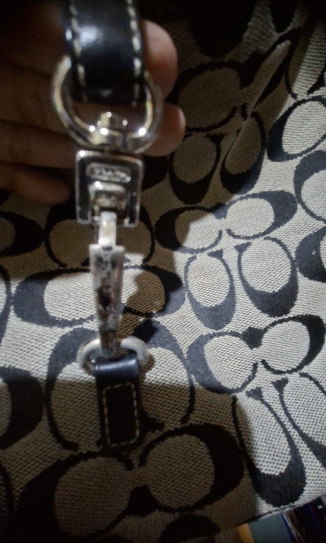 Coach mini bag (Category: Purses & Pouches) located in Paranaque City. Submitted by onyx421 (Listing ID 1470305967, Image 2). Description: RS: Decluttering.