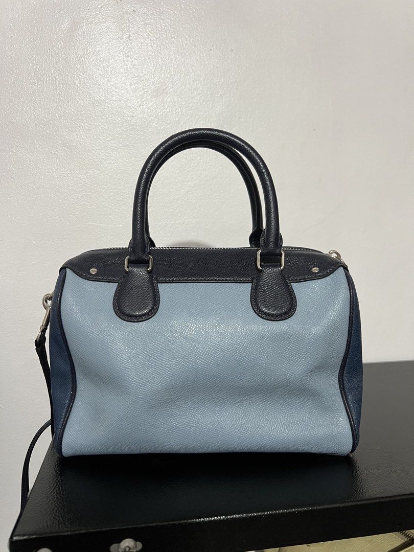 Coach mini Bennett Satchel (Category: Luxury Bags & Wallets) located in Tacloban City. Submitted by classy_luxury (Listing ID 1470184030, Image 2). Description: Coach mini Bennett satchel Issue: creed and side nadikitan ng paint. Authentic .