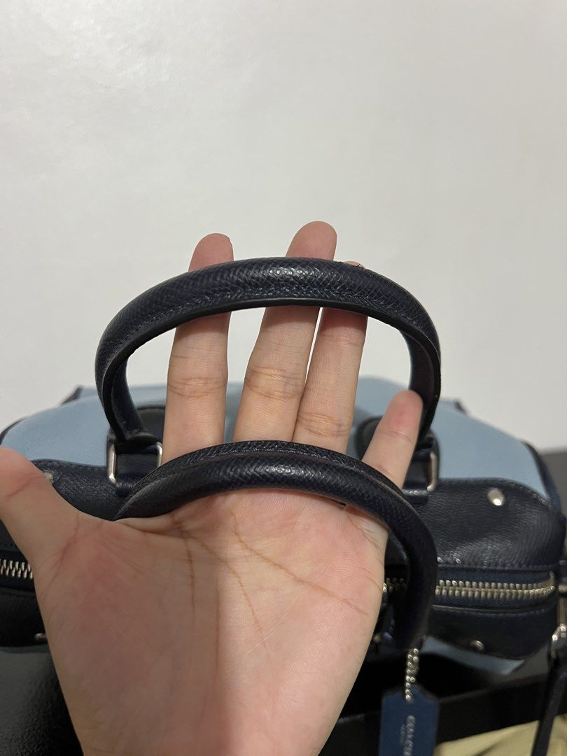 Coach mini Bennett Satchel (Category: Luxury Bags & Wallets) located in Tacloban City. Submitted by classy_luxury (Listing ID 1470184030, Image 3). Description: Coach mini Bennett satchel Issue: creed and side nadikitan ng paint. Authentic .