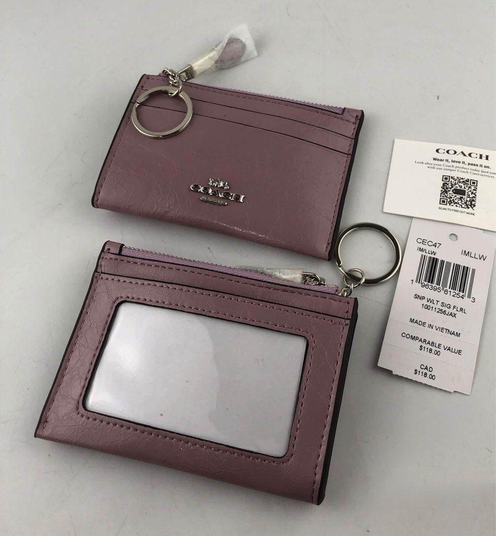 Coach Mini Skinny ID Case (Category: Wallets & Card holders) located in Binan City. Submitted by pinkykeenshop (Listing ID 1470346810, Image 2). Description: .