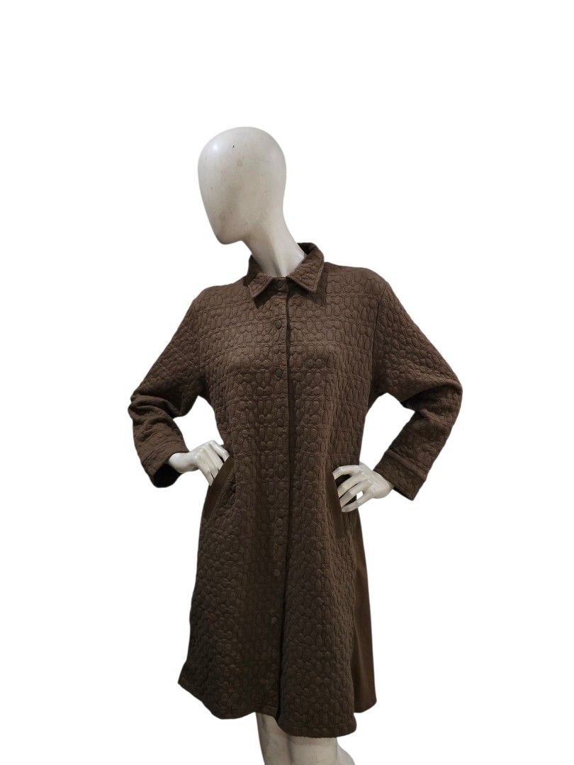 Coach quilted monogram coat (Category: Coats, Jackets and Outerwear) located in Batangas. Submitted by thevanitychamber (Listing ID 1470258672, Image 2). Description: removed labels, hence the generic price.