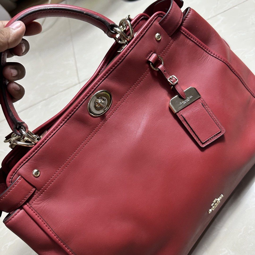 Coach Red Leather Handbag (Category: Luxury Bags & Wallets) located in Manila. Submitted by direcmampu37948 (Listing ID 1470244818, Image 2). Description: .