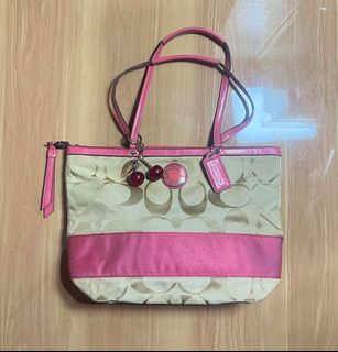 (Category: ) located in . Submitted by senggggg. (Listing ID 1470264888, Image 1). Description: .
