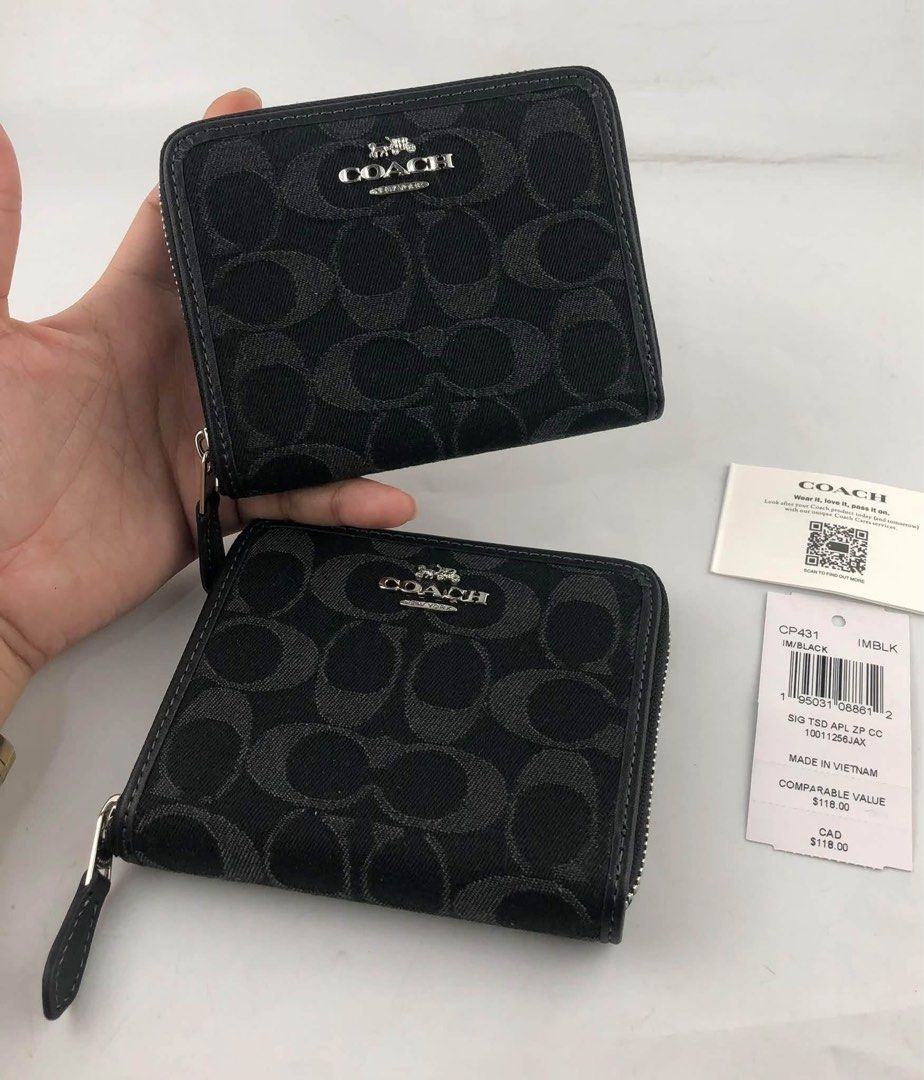 Coach Small Zip Around Wallet (Category: Wallets & Card holders) located in Binan City. Submitted by pinkykeenshop (Listing ID 1470346666, Image 1). Description: .