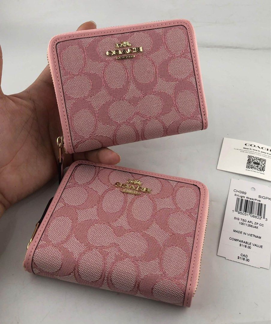 Coach Small Zip Around Wallet (Category: Wallets & Card holders) located in Binan City. Submitted by pinkykeenshop (Listing ID 1470346689, Image 1). Description: .