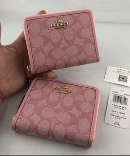 (Category: ) located in . Submitted by pinkykeenshop (Listing ID 1470346689, Image 1). Description: .