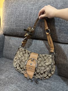 (Category: ) located in . Submitted by bagsistersph (Listing ID 1470286782, Image 1). Description: .