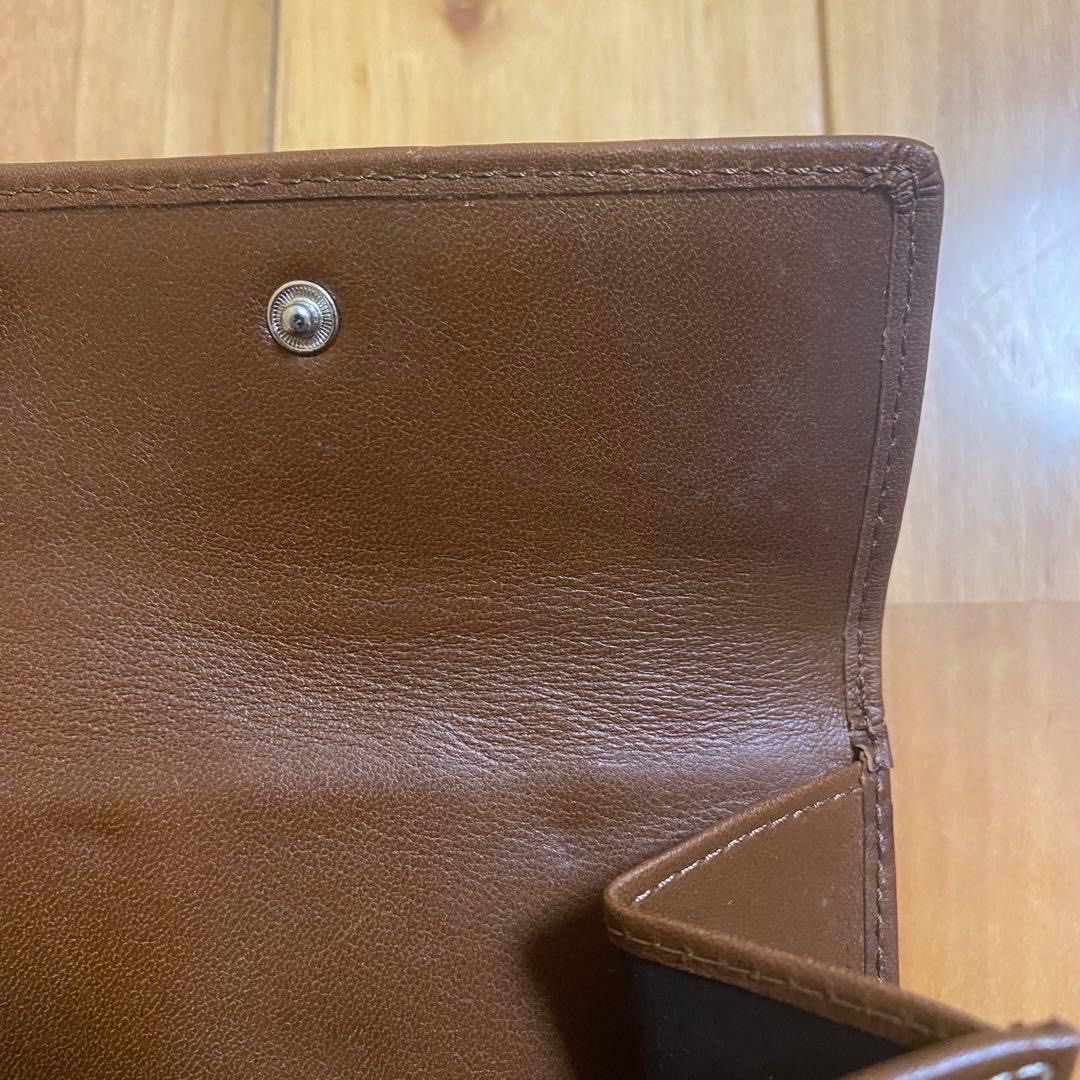 Coach Soho Wallet (Category: Luxury Bags & Wallets) located in Bayombong. Submitted by declutterbyriri (Listing ID 1470297856, Image 3). Description: 🇯🇵🤎 JAPAN SOURCE | OPEN FOR EARLY DIBS! 🎀🩰 ୨୧ ₊˚⊹ VINTAGE COACH SOHO WALLET 🤎✨ 🧺 CONDITION ♡ Minimal flaws based on the listing photos ♡ Like-new appearance, as described in the listing ♡ Please refer to the photos for the item’s actual condition ╰┈➤ Please zoom in on the listing photos to ch
