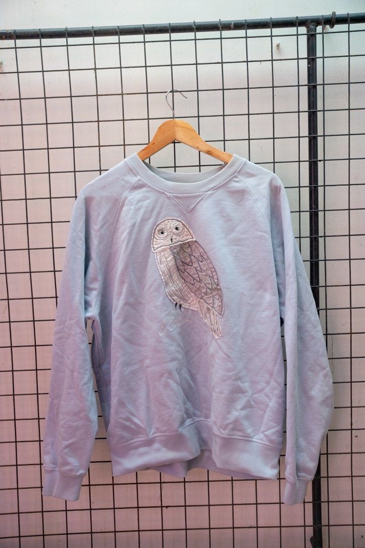Coach Sweater (Category: Coats, Jackets and Outerwear) located in Bulacan. Submitted by vckssn (Listing ID 1470246984, Image 1). Description: dimensions: 26 width 26.5 length best fit large-xl heavy cotton complete tags no issue color rate: 9.5/10.