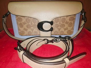 (Category: ) located in . Submitted by vip_member (Listing ID 1470324512, Image 1). Description: .