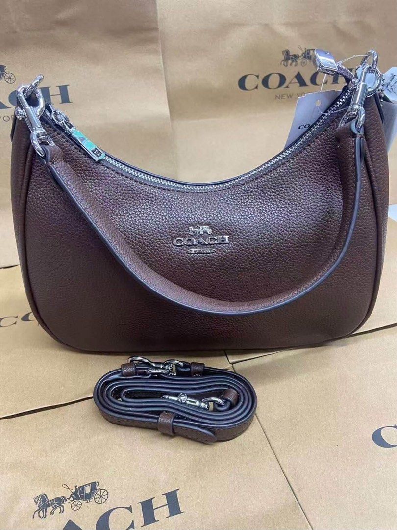 Coach Teri Hobo (Category: Shoulder Bags) located in Binan City. Submitted by pinkykeenshop (Listing ID 1470345821, Image 1). Description: .