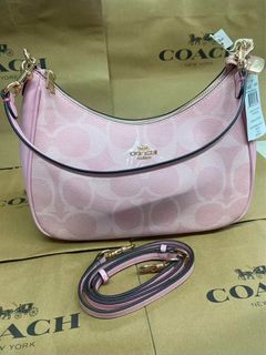 (Category: ) located in . Submitted by pinkykeenshop (Listing ID 1470346180, Image 1). Description: .