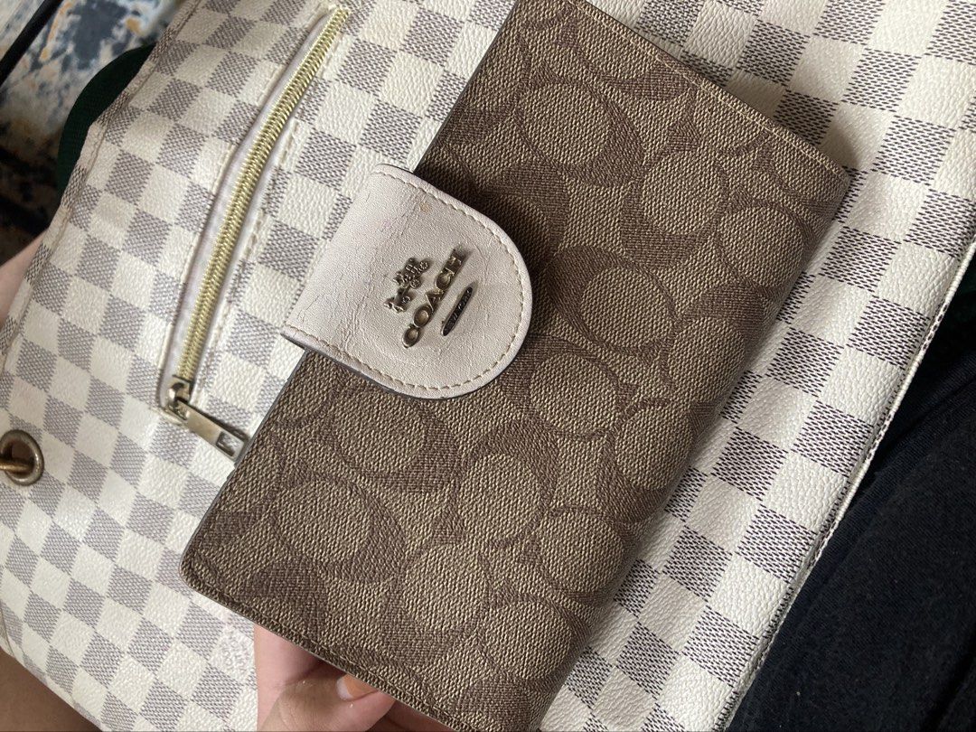 COACH WALLET (Category: Luxury Bags & Wallets) located in Manila. Submitted by jieoxy (Listing ID 1470176094, Image 1). Description: Well used coach wallet for only ₱900 Slightly dents only (washable) Rfs: need money .