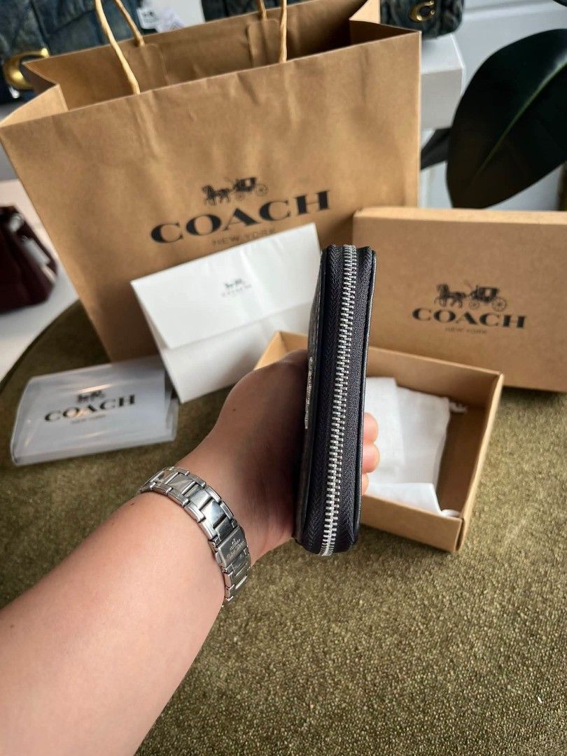 Coach Zip Around Small Wallet (Category: Wallets & Card holders) located in Quezon City. Submitted by bagsboutiqueph (Listing ID 1470171853, Image 3). Description: LAST PRICE POSTED. LIMITED STOCKS! BRANDNEW WITH INCLUSIONS. COLOR MAY SLIGHTLY VARY IN ACTUAL DUE TO LIGHTING AND CAMERA SETTING. OTHER PHOTOS WILL BE SEND DURING PURCHASE AND FOR SURE BUYERS ONLY. WHEN IN DOUBT, DO NOT ORDER. THANK YOU..