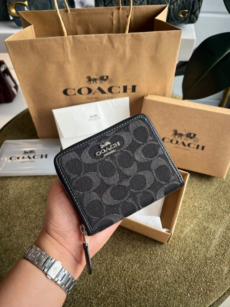 Coach Zip Around Small Wallet (Category: Wallets & Card holders) located in Quezon City. Submitted by bagsboutiqueph (Listing ID 1470171853, Image 2). Description: LAST PRICE POSTED. LIMITED STOCKS! BRANDNEW WITH INCLUSIONS. COLOR MAY SLIGHTLY VARY IN ACTUAL DUE TO LIGHTING AND CAMERA SETTING. OTHER PHOTOS WILL BE SEND DURING PURCHASE AND FOR SURE BUYERS ONLY. WHEN IN DOUBT, DO NOT ORDER. THANK YOU..