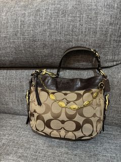 (Category: ) located in . Submitted by bagsistersph (Listing ID 1470272536, Image 1). Description: .