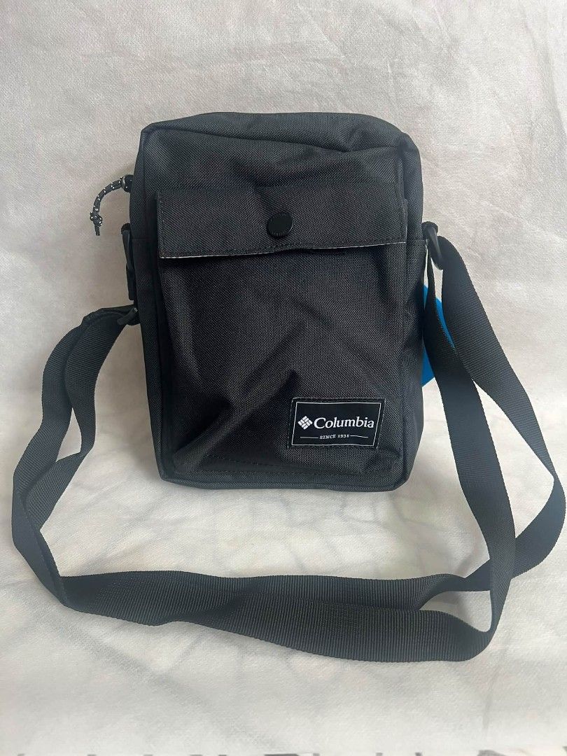 Columbia and Timberland Bags (Category: Sling Bags) located in General Mariano Alvarez. Submitted by iamnotjen (Listing ID 1470148073, Image 1). Description: All Brand New and Authentic from UAE 1450 each plus sf.