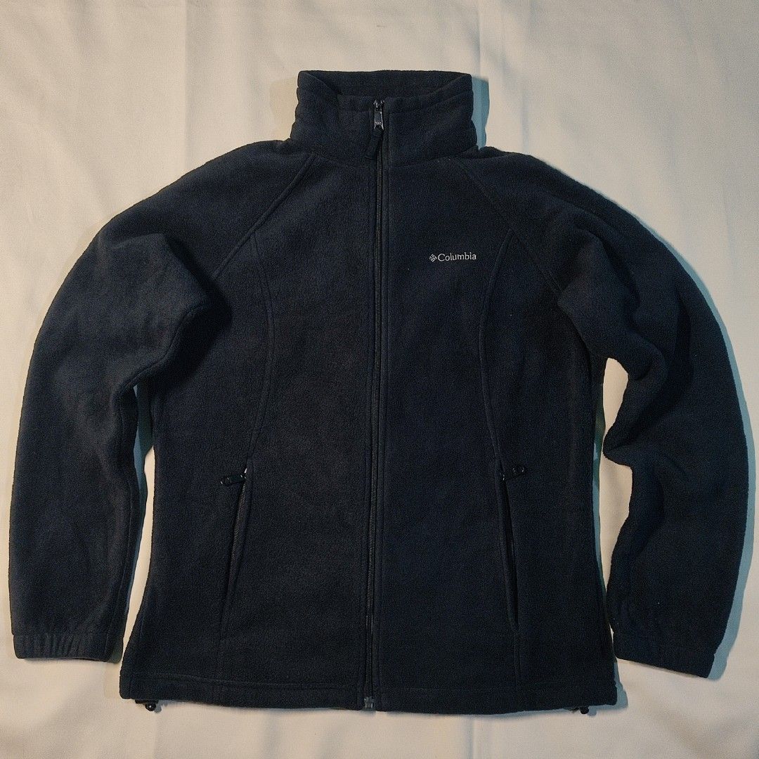 COLUMBIA FULLZIP FLEECE JACKET MEN (Category: Coats, Jackets and Outerwear) located in Tarlac. Submitted by joel_dat_kom_187 (Listing ID 1470305140, Image 2). Description: COLUMBIA FULLZIP FLEECE JACKET MEN EXCELLENT USED CONDITION 20.5w x 25L ( MEDIUM ) 9.8/10 COLORATE 9.8/10 CONDITION NO ISSUE ❌.