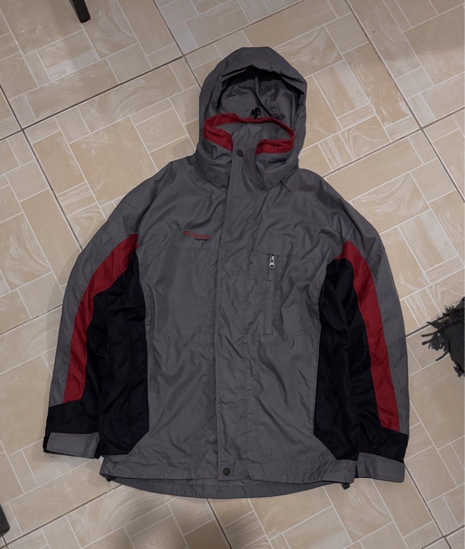 Columbia Vertex Bugaboo Waterproof Hooded Jacket (Category: Coats, Jackets and Outerwear) located in Alaminos. Submitted by outfitcheck.ph (Listing ID 1470298914, Image 1). Description: - Authentic Columbia Vertex Bugaboo jacket - Colorway: Grey, black, and red - Hooded design with adjustable drawstrings - Secure zip chest pocket - Embroidered Columbia Vertex branding on chest and sleeve - Bugaboo text detail on the hood - Ideal outdoor outerwear