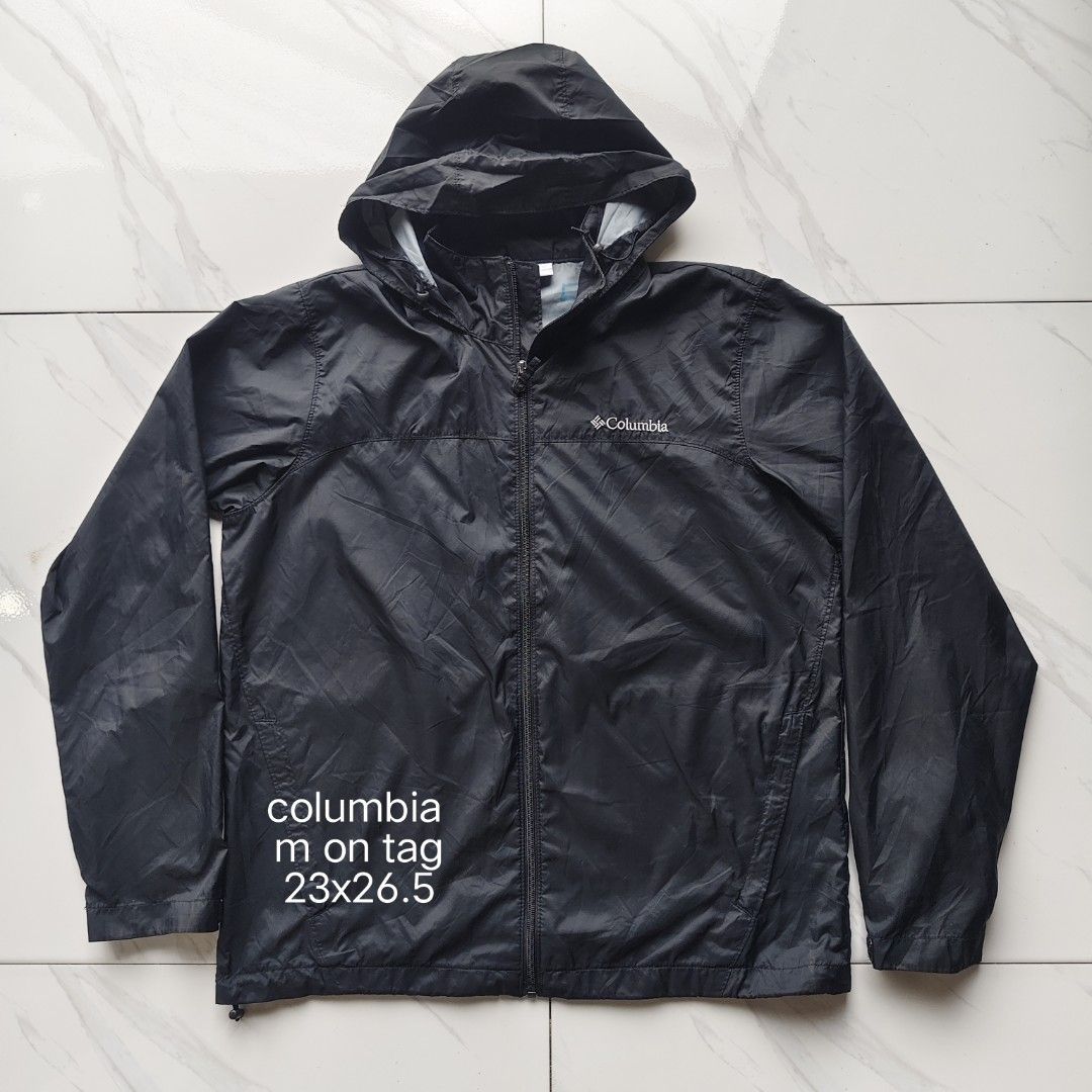 columbia windbreaker jacket (Category: Coats, Jackets and Outerwear) located in Amadeo. Submitted by josephotep (Listing ID 1470222308, Image 2). Description: columbia windbreaker jacket m on tag 23x26.5 as new no issue 900 plus sf loc cavite pm📥.