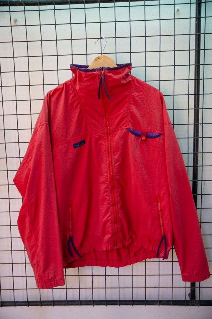 Columbia Windbreaker Jacket (Category: Coats, Jackets and Outerwear) located in Bulacan. Submitted by vckssn (Listing ID 1470246317, Image 1). Description: dimensions: 26 width 27 length (boxy fit) best fit: xl complete tags issue: sign of usage and stains (not sure if washable) color rate: 8/10.