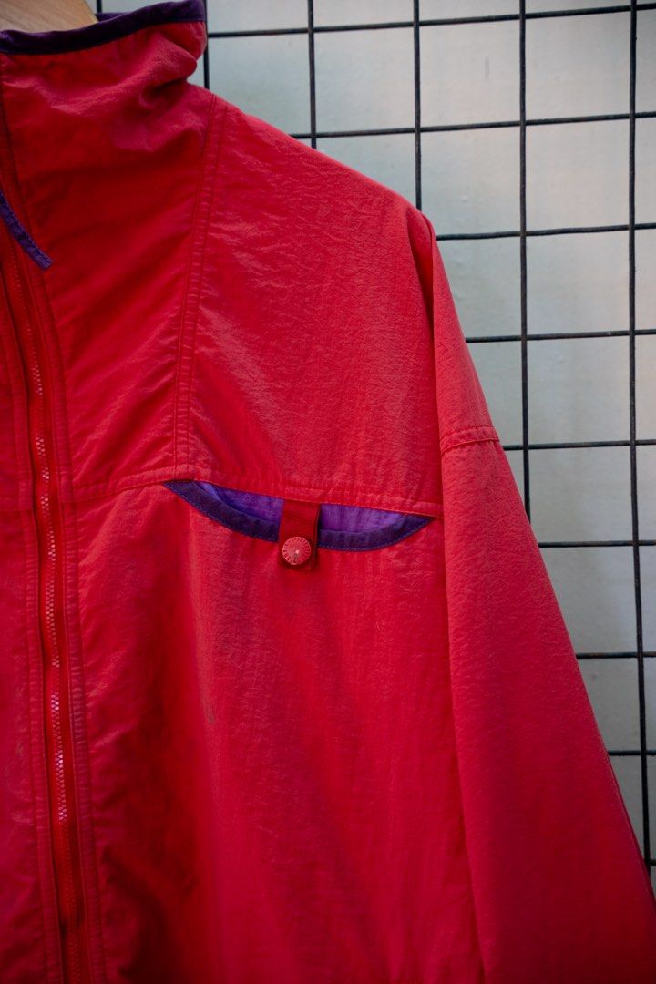 Columbia Windbreaker Jacket (Category: Coats, Jackets and Outerwear) located in Bulacan. Submitted by vckssn (Listing ID 1470246317, Image 3). Description: dimensions: 26 width 27 length (boxy fit) best fit: xl complete tags issue: sign of usage and stains (not sure if washable) color rate: 8/10.