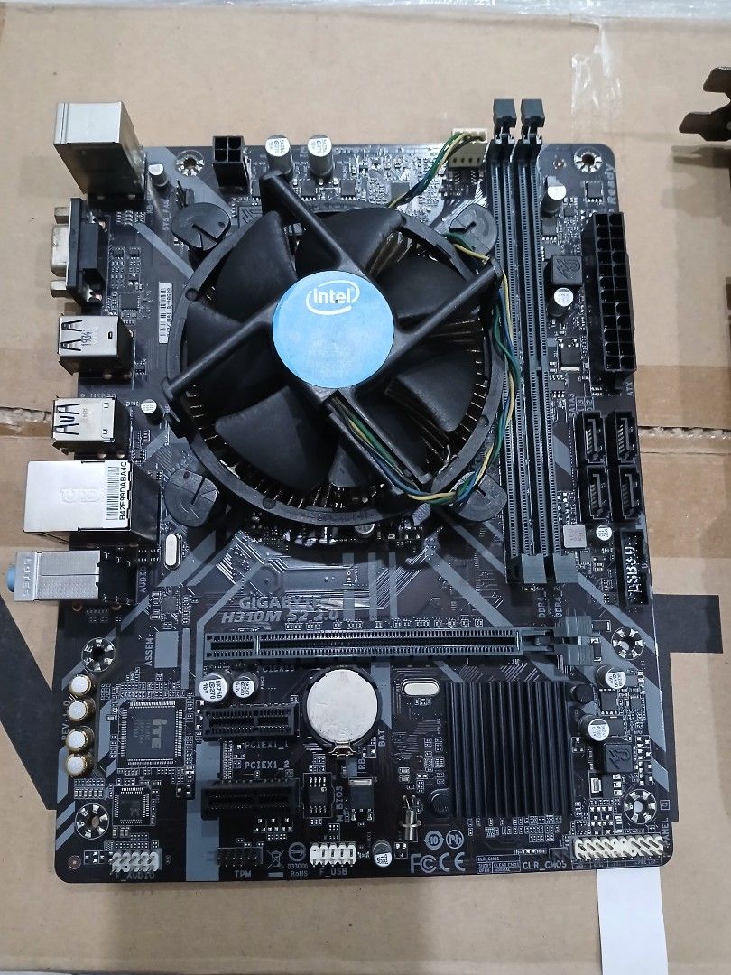 Combo cpu (Category: Computer Parts) located in Kuala Lumpur. Submitted by ar1qq (Listing ID 1470169774, Image 2). Description: *COMBO CPU+GPU+MOBO Gpu : rx 590 cpu : i3 9100f mobo : h310m add on : case rm 50 with 3 argb light.