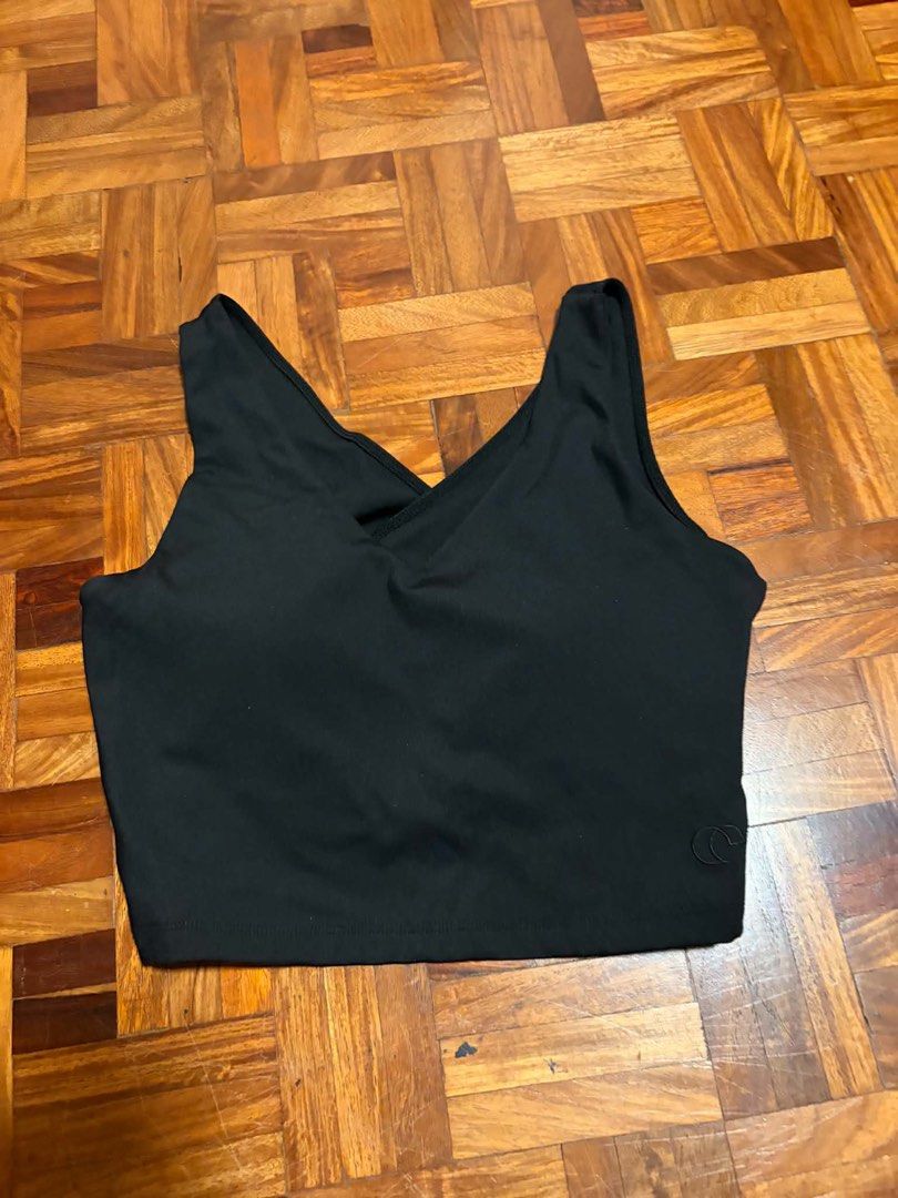 Common Mode Escape Bra Tank (Category: Activewear) located in Rizal. Submitted by mikaria715 (Listing ID 1470307952, Image 1). Description: .