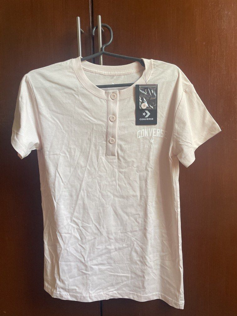 Converse light pink shirt (Category: Shirts) located in Dinalupihan. Submitted by closetbymint (Listing ID 1470152094, Image 1). Description: .