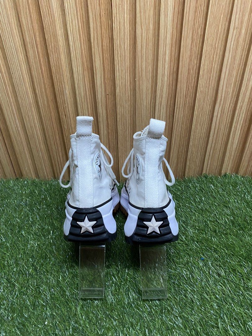 Converse Run Star Hike High Top White (Category: Sneakers) located in Butuan. Submitted by chang_14 (Listing ID 1470291652, Image 3). Description: - Brand/Model: Converse Run Star Hike - Color: Classic White Canvas - Size: US Men's 5 / US Women's 6.5 / UK 4.5 / EUR 37.5 / 23cm - Design: High-top, chunky platform sole, and iconic serrated rubber tread - Details: White laces, round toe, star logo on inner ankle, and classic star detail on heel - Co