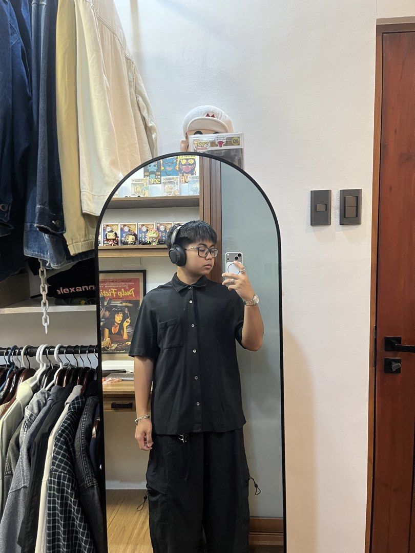 COS Button Up Polo (Category: Tshirts & Polo Shirts ) located in Davao. Submitted by spilled.bins (Listing ID 1470270963, Image 3). Description: COS Button Up Polo Relaxed Fit Width: 23in Length: 28.5in Boxy XL Measurement | Medium on Tag Lints Excellent Condition . Mine: ₱450 +shipping fee on top . Model Reference: Height: 5’5 feet Weight: 68kg.