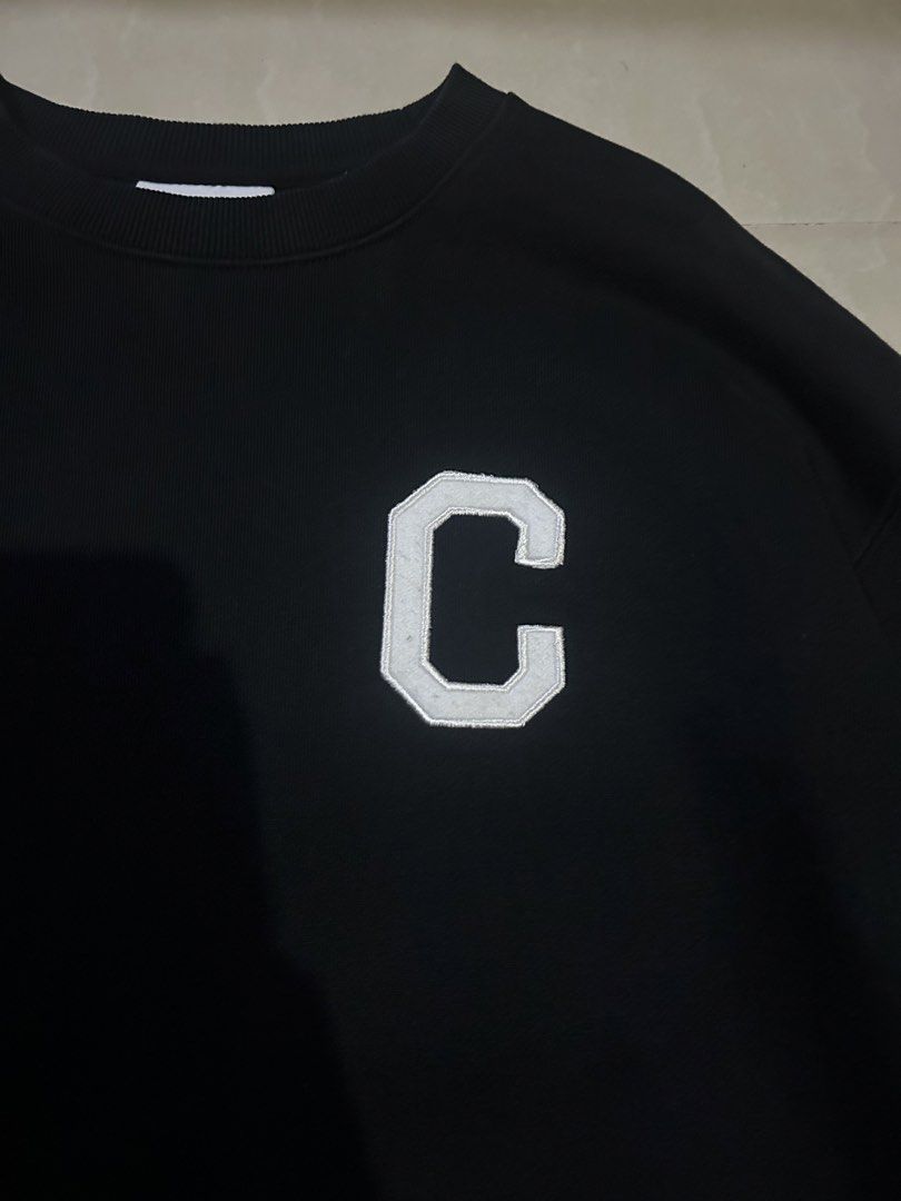 Covernat Black C Logo Sweatshirt (Category: Coats, Jackets and Outerwear) located in San Fernando. Submitted by thrift_lang_ni_kim (Listing ID 1470324219, Image 3). Description: ⬇️ DETAILS ⬇️ Covernat Black C Logo Sweatshirt (heavy cotton) DIMENSIONS (INCHES) Width:23 Length:27 Best fit: XL Color rate:9/10 Condition/Issue: Excellent condition Mine: ₱400 Minimum increment: ₱50 Already washed and ready to wear. 📌 Please check all photos carefully 