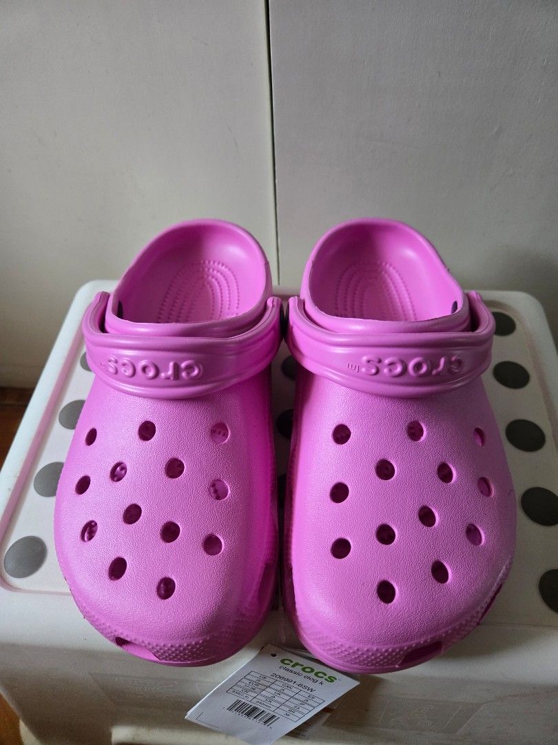 Crocs Classic Clog K Pink Size J5 (Category: Slippers and slides) located in Marikina City. Submitted by jmae8659 (Listing ID 1470144181, Image 1). Description: - Brand: Crocs Classic Clog - Color: Pink - Size: Big Kids J5 (EUR 37-38) - Condition: Brand new with tags (BNWT), never worn - Features: Signature ventilation holes, pivoting heel strap, and super comfortable slip-on design.
