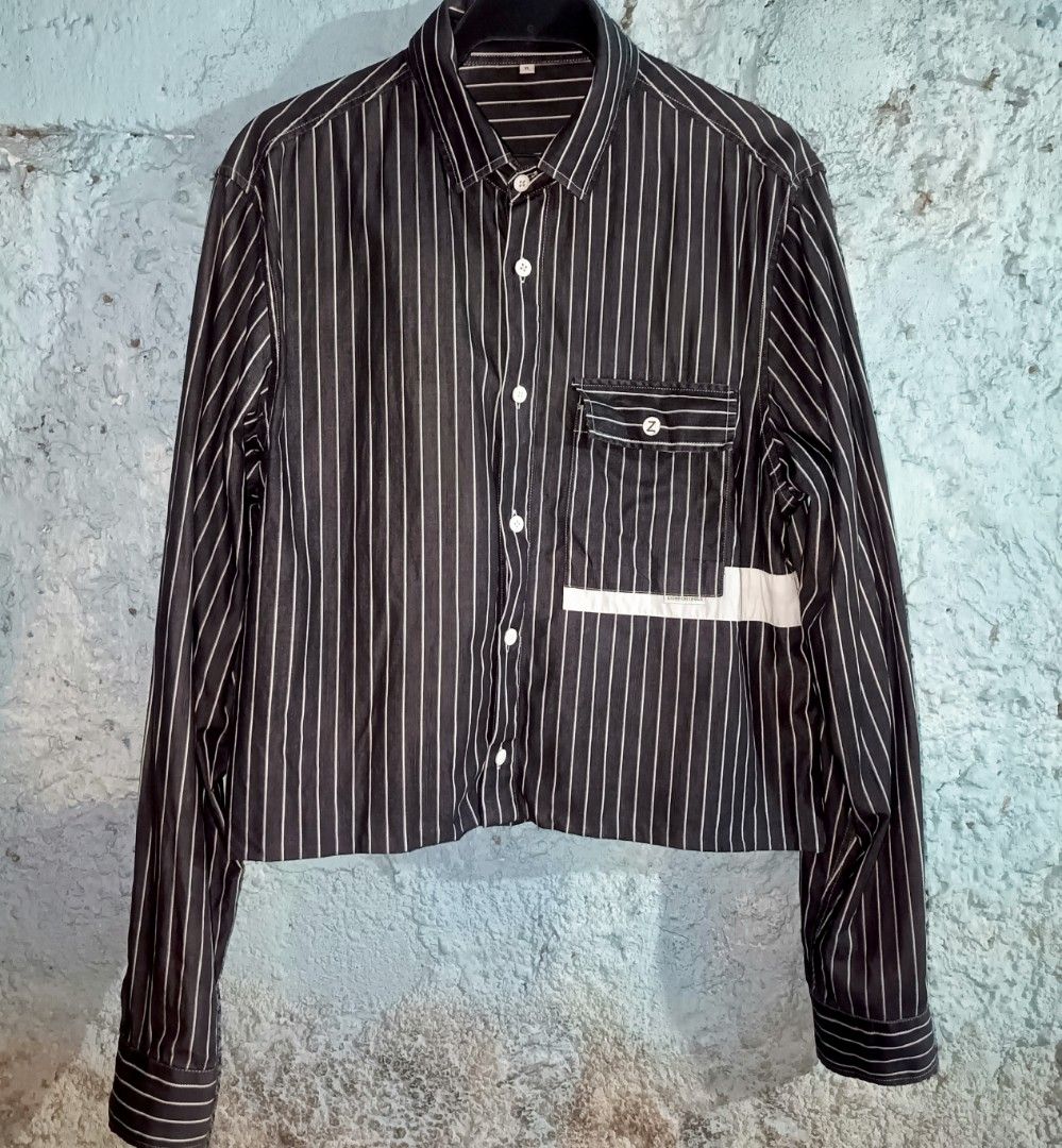 CROP POLO BLACK & WHITE STRIPES (Category: Coats, Jackets and Outerwear) located in Quezon City. Submitted by zoesmithshop (Listing ID 1470182795, Image 1). Description: Size- Medium to Large BLACK & WHITE COLOR CROP TYPE POLO GOOD CONDITION BREATHEBLE MATERIAL.