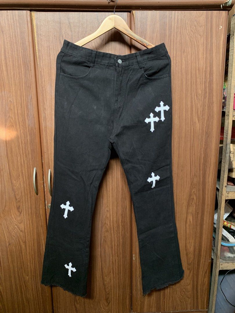 Cross Patched Jeans (Category: Jeans) located in Davao. Submitted by yokapaynds (Listing ID 1470287232, Image 2). Description: Waist 32 Length 41 LO- 11.