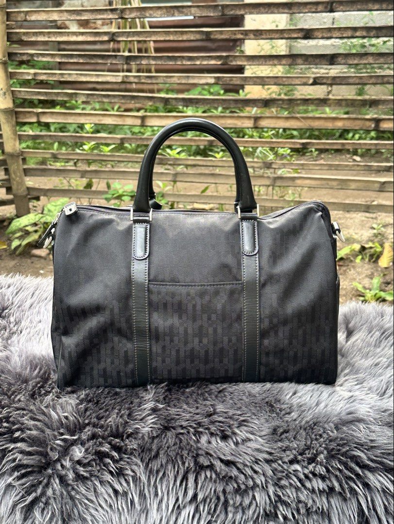 DAKS Double D Monogram Men's Mini Speedy 37 Bag. (Category: Cross-body Bags) located in Cagayan de Oro. Submitted by kjcartier26 (Listing ID 1470295301, Image 3). Description: Authentic, Like new condition. 🇯🇵✨ - 37cm Size, Good for every errand. - Flawless, Good zippers - Good corners, Handle. - Clean Inside/Outside - No strap included -.