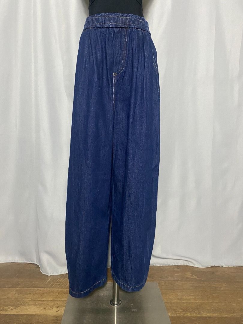 Dark blue denim wide leg pants (Category: Jeans) located in Las Pinas. Submitted by ipickyou (Listing ID 1470291168, Image 3). Description: Unwashed Condition: 10/10 𝗠𝗲𝗮𝘀𝘂𝗿𝗲𝗺𝗲𝗻𝘁𝘀 𝘄𝗵𝗲𝗻 𝗹𝗮𝗶𝗱 𝗳𝗹𝗮𝘁: -Size L -Waist: 14-19 1/2” -Length: 38” -Inseam: 24” .